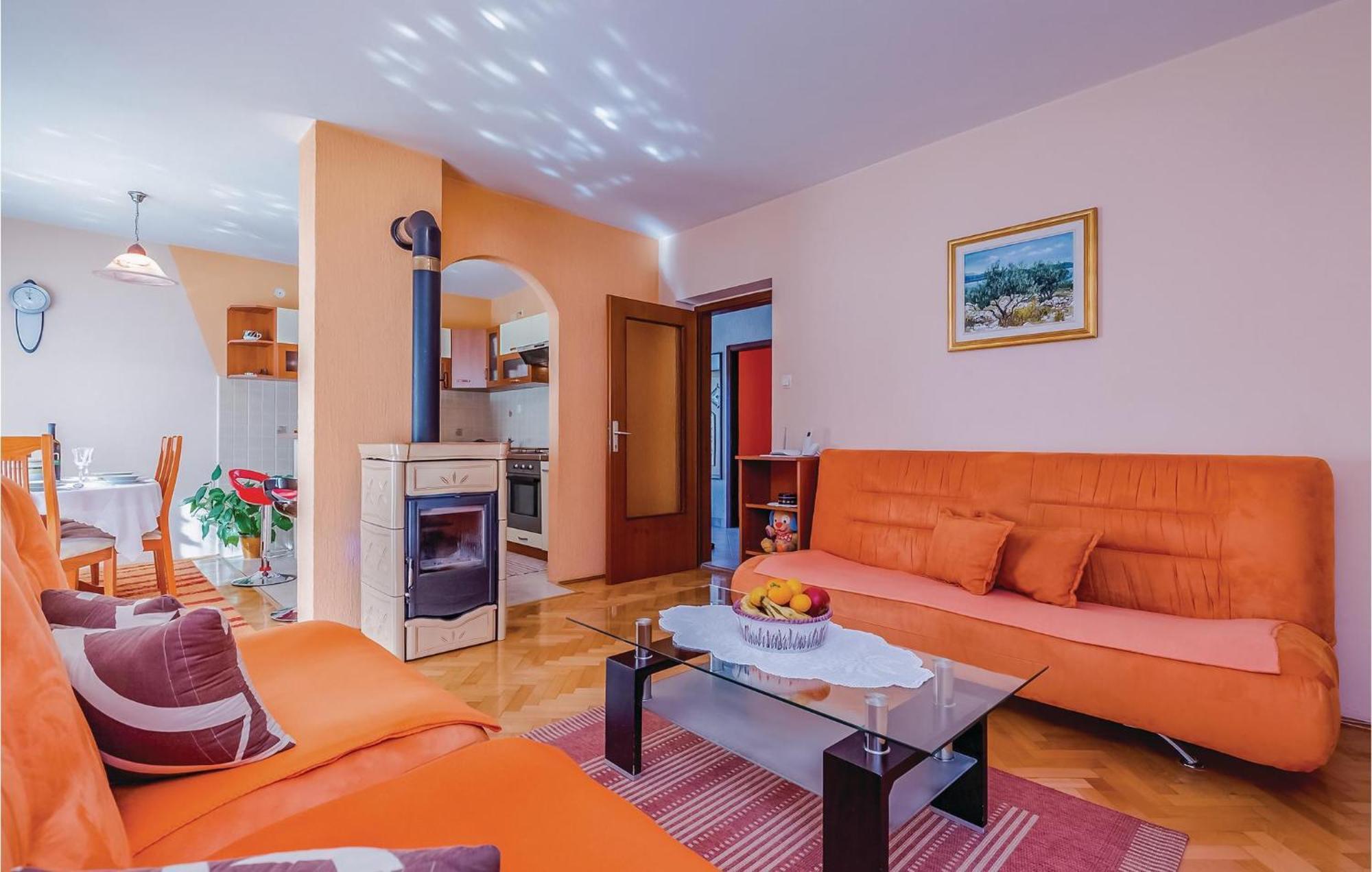 Beautiful Apartment In Нови Винодолски Екстериор снимка